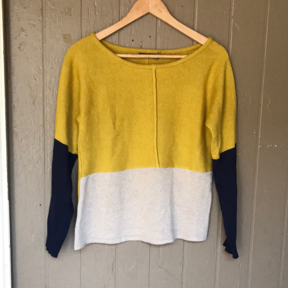 THML colorblock sweater